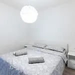 Apartamento With Parking Space Palit, Rab - 23622 Rab Town