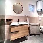 Apartamento With Parking Space Palit, Rab - 23622