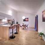 Apartment With Parking Space Palit, Rab - 23622