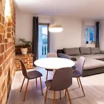 Apartamento With Parking Space Palit, Rab - 23622 Rab Town
