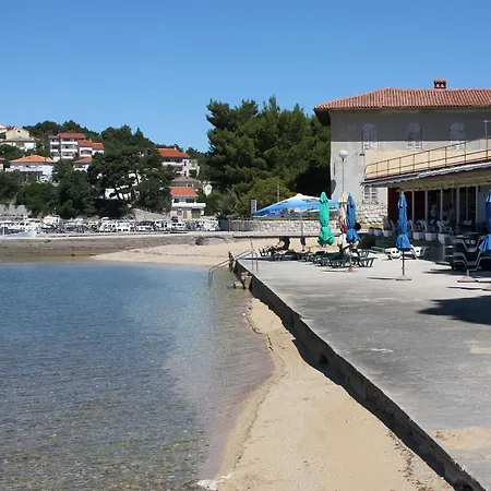 Appartamento With Parking Space Palit, Rab - 23622