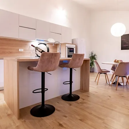 With Parking Space Palit, Rab - 23622 Lejlighed *