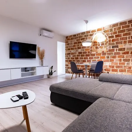 With Parking Space Palit, Rab - 23622 Lejlighed Rab Town