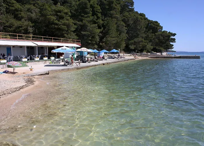 Appartamento With Parking Space Palit, Rab - 23622
