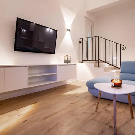 Apartment With Parking Space Palit, Rab - 23622